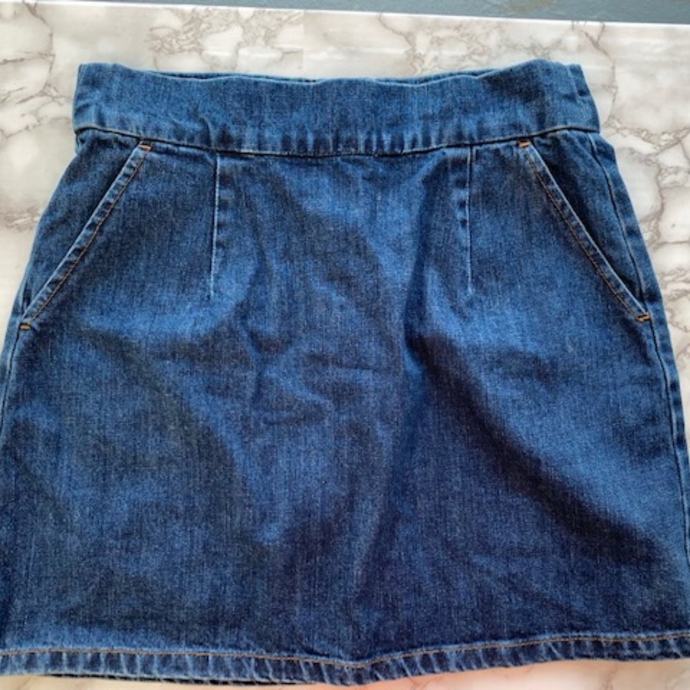 TOPSHOP Denim Mini Skirt Size 28